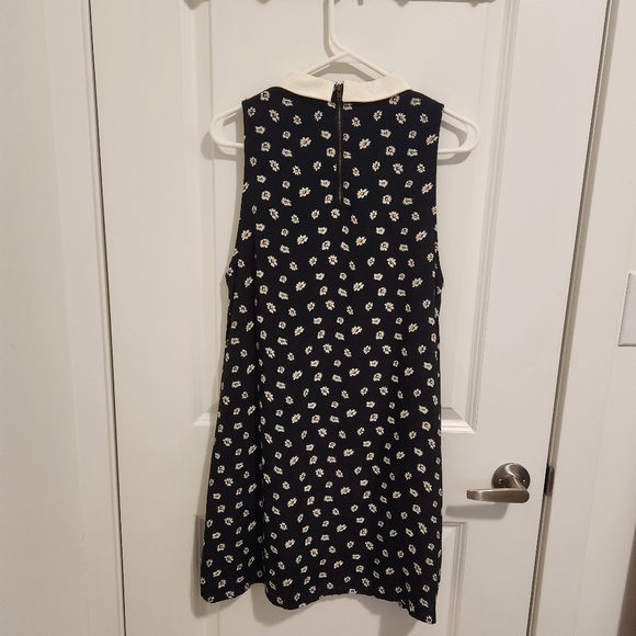 Black floral dress with collar - Picture 4 of 5
